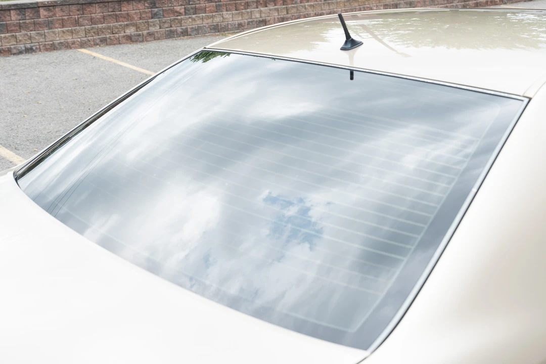 2004 Lexus LS 3rd Gen - Image 22 of 31