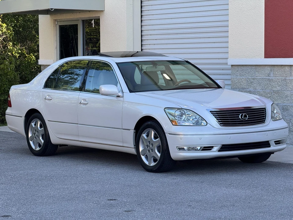 2004 Lexus LS 3rd Gen - Image 4 of 31