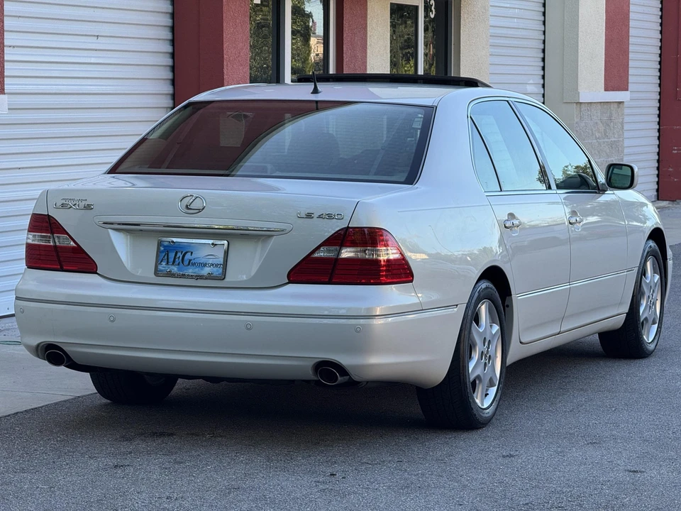 2004 Lexus LS 3rd Gen - Image 8 of 31
