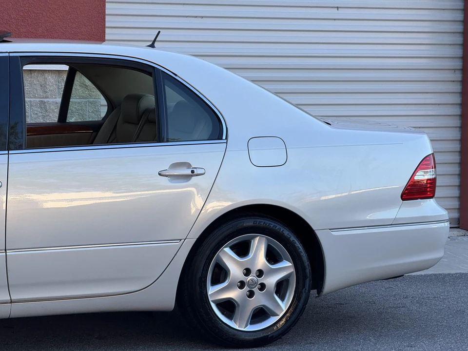 2004 Lexus LS 3rd Gen - Image 31 of 31