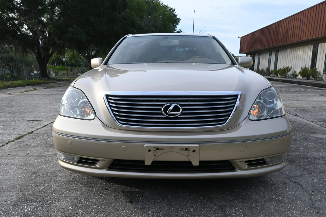 2004 Lexus LS 3rd Gen - Image 7 of 31