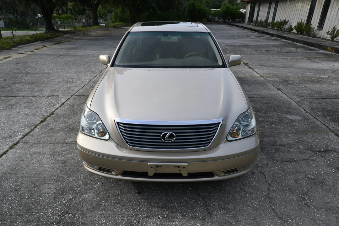 2004 Lexus LS 3rd Gen - Image 6 of 31