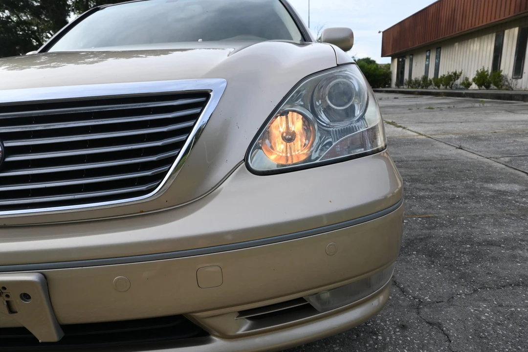 2004 Lexus LS 3rd Gen - Image 29 of 31