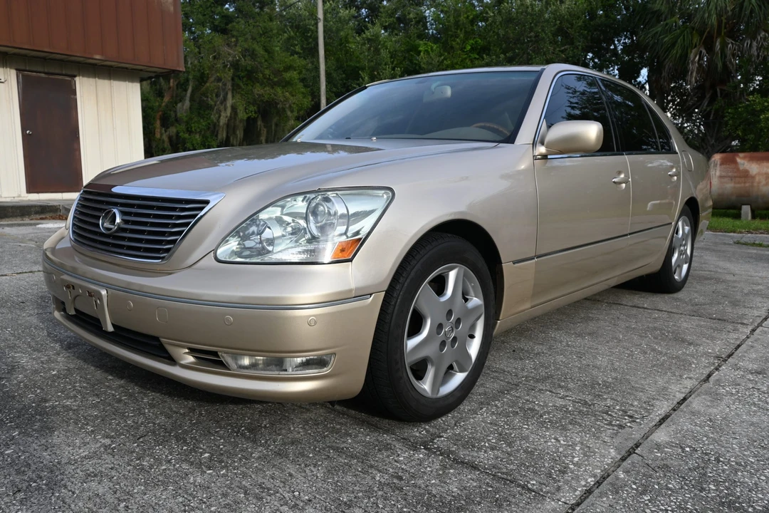 2004 Lexus LS 3rd Gen - Image 2 of 31