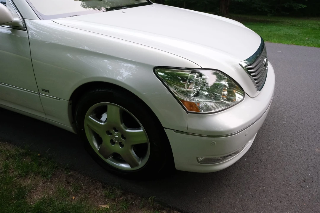2004 Lexus LS 3rd Gen - Image 28 of 31