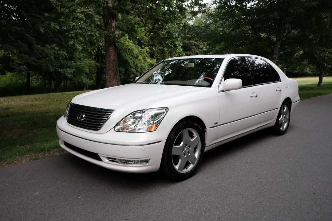 2004 Lexus LS 3rd Gen - Image 8 of 31