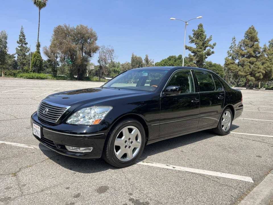 2004 Lexus LS 3rd Gen - Image 2 of 31