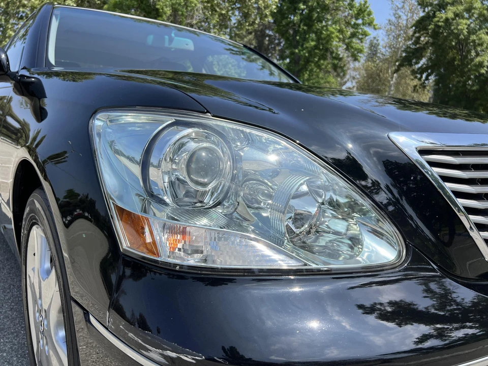 2004 Lexus LS 3rd Gen - Image 22 of 31