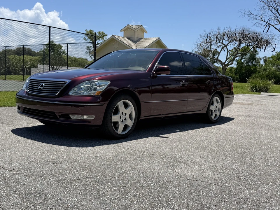 2004 Lexus LS 3rd Gen - Image 4 of 31