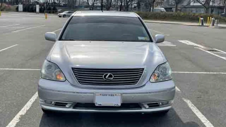 2004 Lexus LS 3rd Gen - Image 4 of 11
