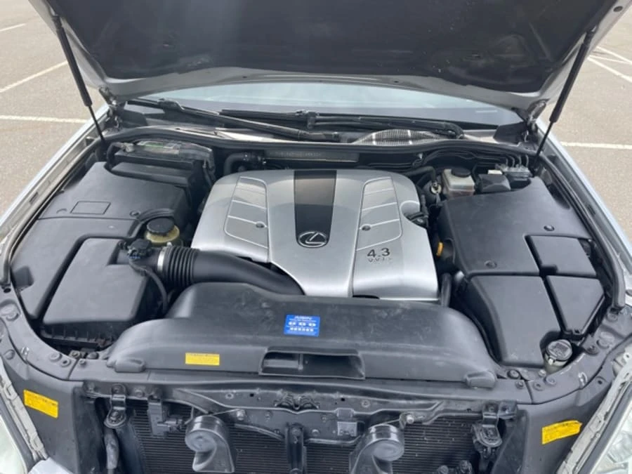 2004 Lexus LS 3rd Gen - Image 11 of 11