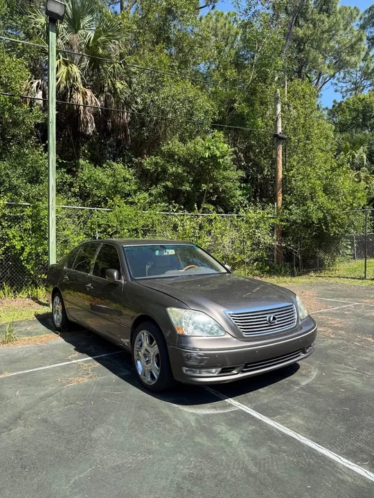 2004 Lexus LS 3rd Gen - Image 2 of 6