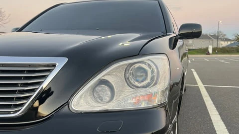 2004 Lexus LS 3rd Gen - Image 12 of 19