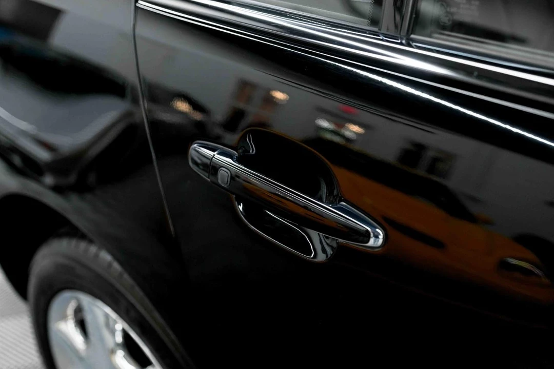2004 Lexus LS 3rd Gen - Image 21 of 31