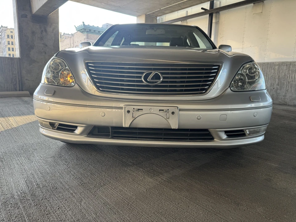 2004 Lexus LS 3rd Gen - Image 6 of 31