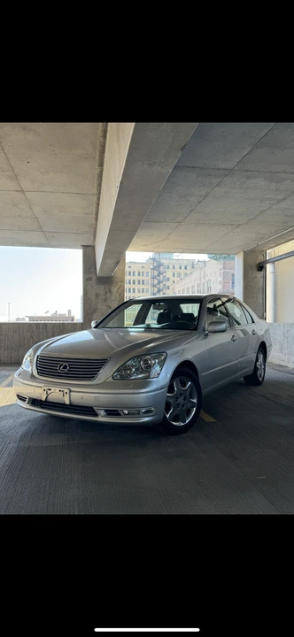 2004 Lexus LS 3rd Gen - Image 7 of 31