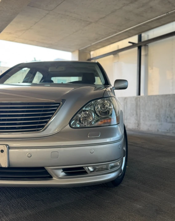 2004 Lexus LS 3rd Gen - Image 30 of 31
