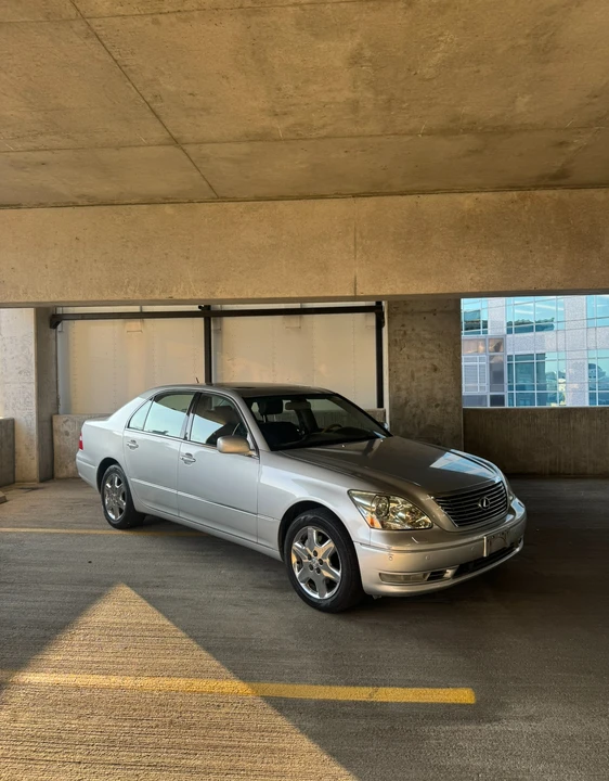 2004 Lexus LS 3rd Gen - Image 4 of 31