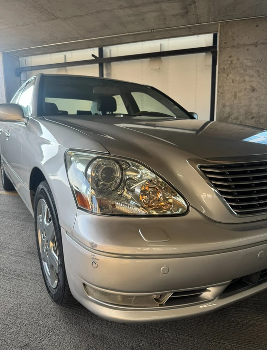 2004 Lexus LS 3rd Gen - Image 20 of 31