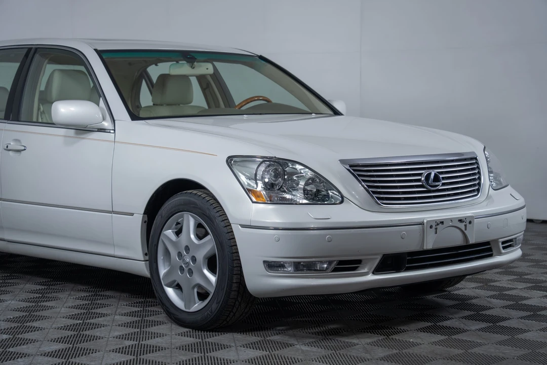 2004 Lexus LS 3rd Gen - Image 27 of 31