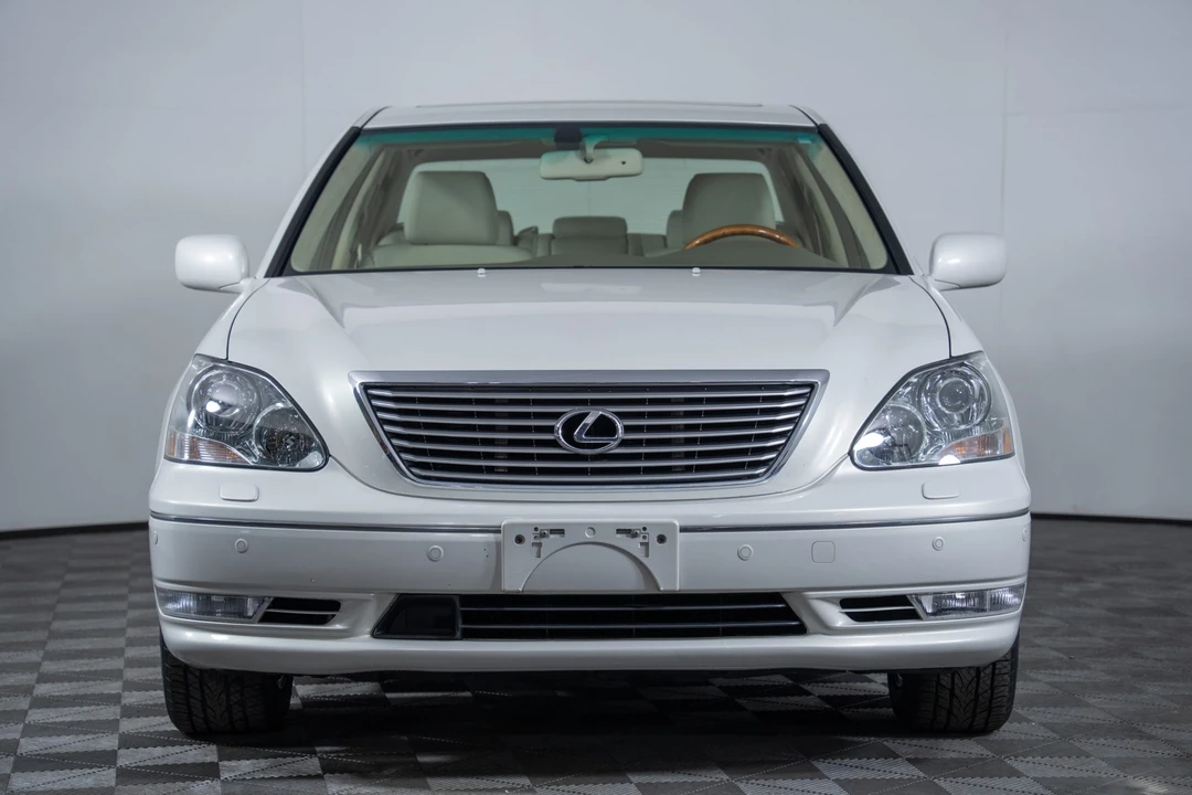 2004 Lexus LS 3rd Gen - Image 7 of 31