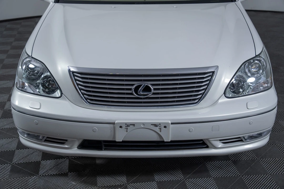 2004 Lexus LS 3rd Gen - Image 28 of 31