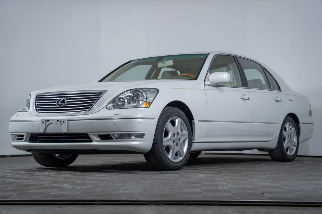 2004 Lexus LS 3rd Gen - Image 5 of 31