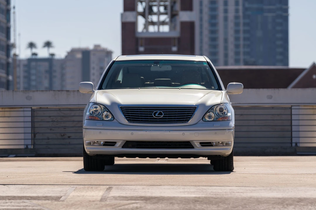 2004 Lexus LS 3rd Gen - Image 6 of 31