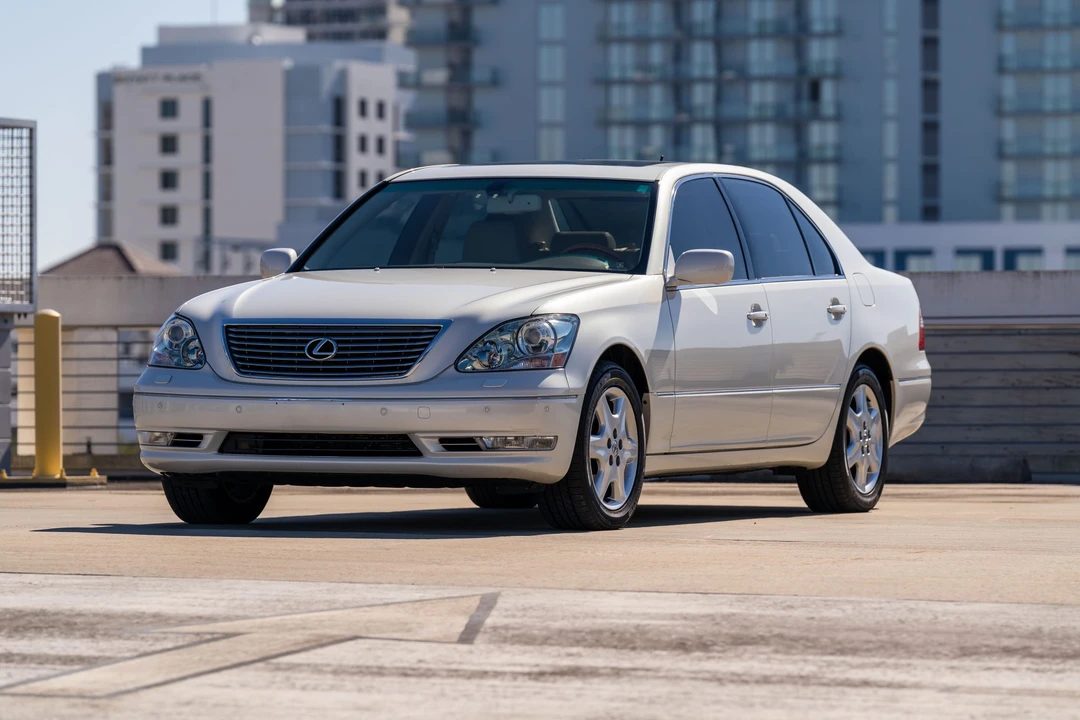 2004 Lexus LS 3rd Gen - Image 4 of 31