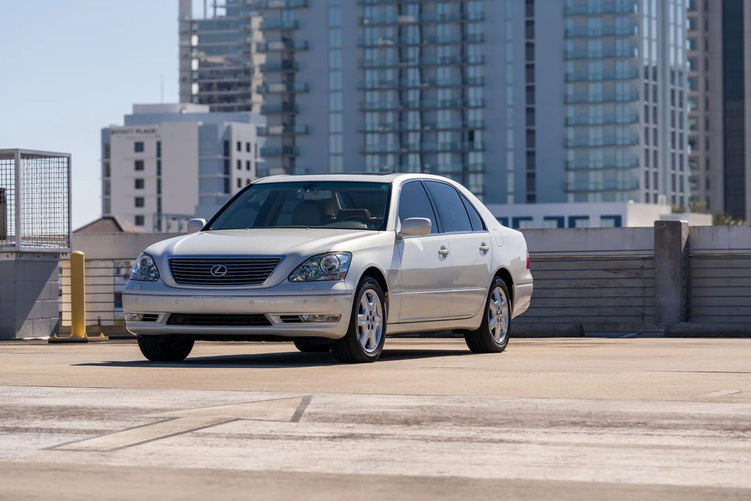 2004 Lexus LS 3rd Gen - Image 2 of 31
