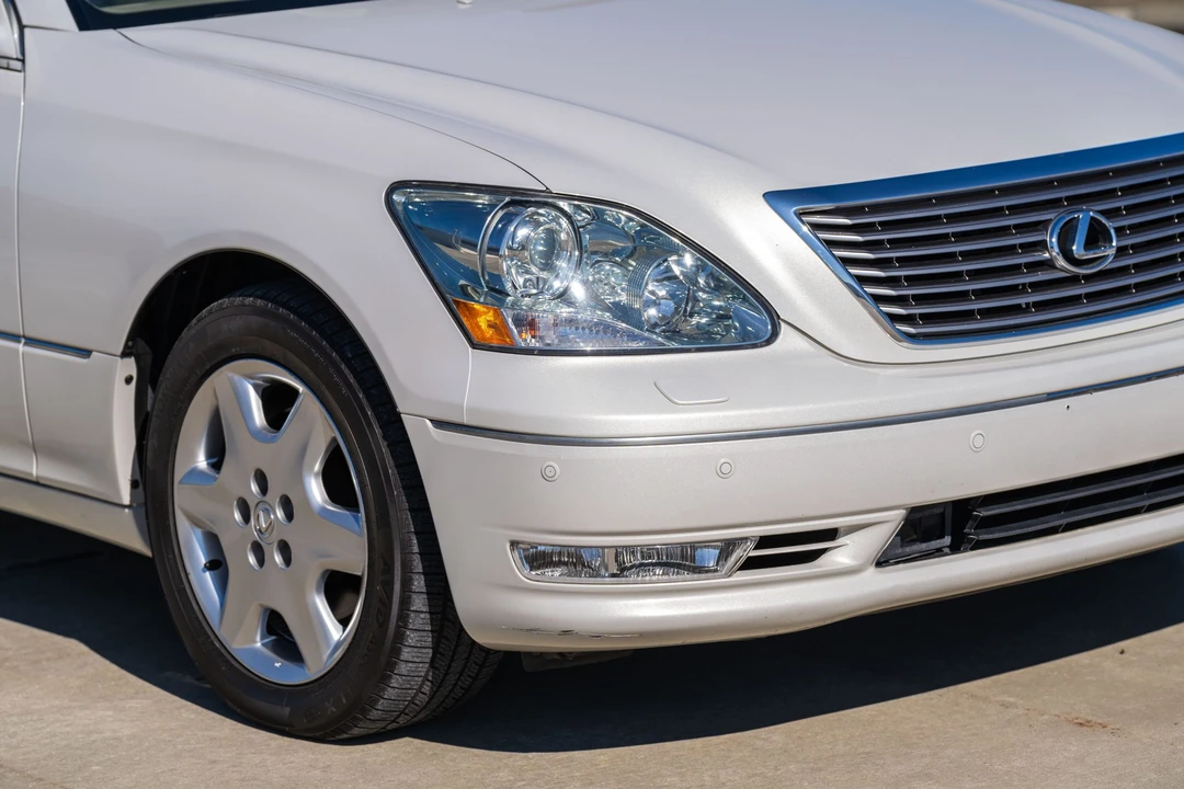 2004 Lexus LS 3rd Gen - Image 26 of 31