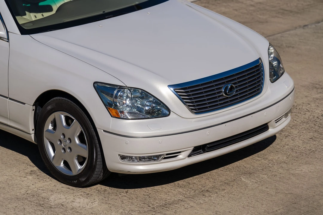 2004 Lexus LS 3rd Gen - Image 25 of 31