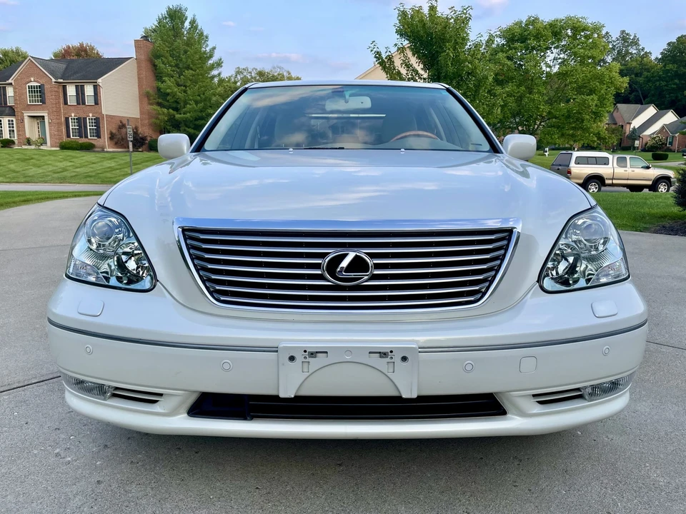2004 Lexus LS 3rd Gen - Image 3 of 31