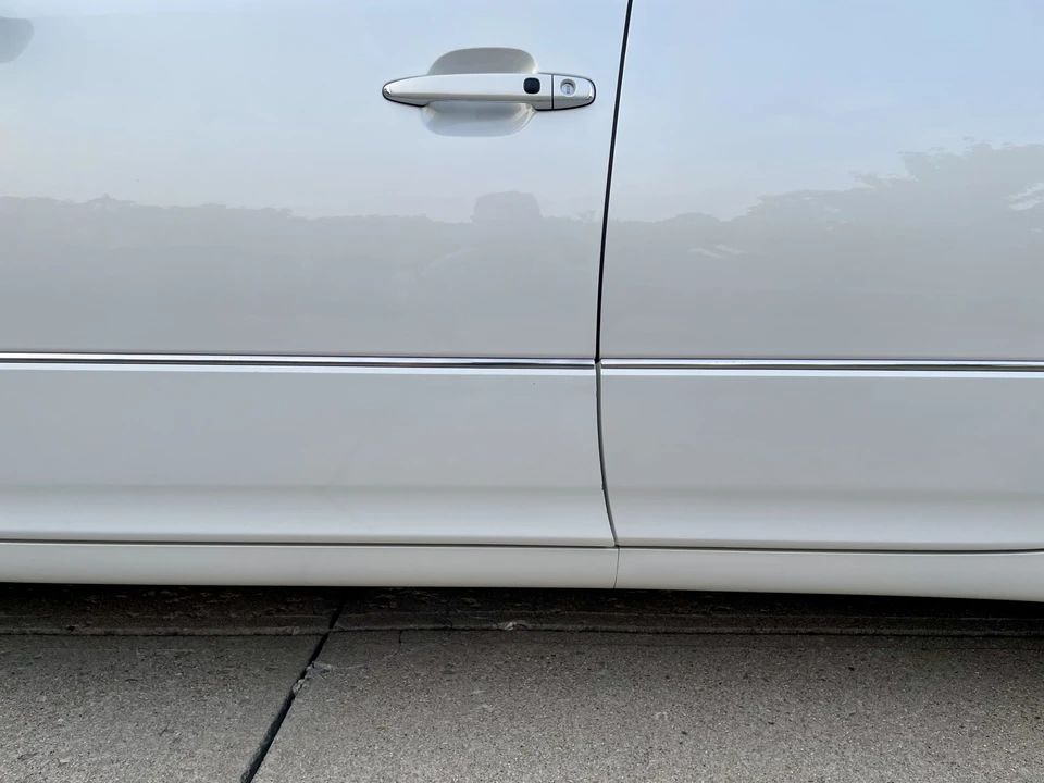 2004 Lexus LS 3rd Gen - Image 18 of 31