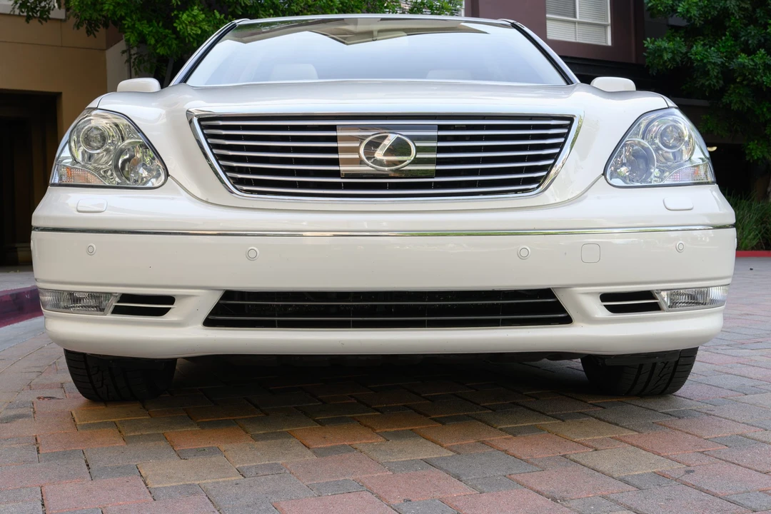 2004 Lexus LS 3rd Gen - Image 29 of 31