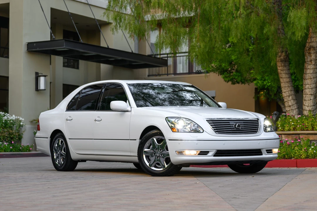 2004 Lexus LS 3rd Gen - Image 6 of 31