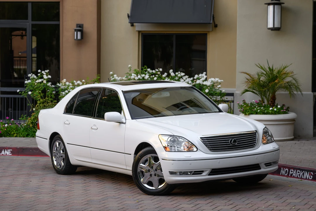 2004 Lexus LS 3rd Gen - Image 8 of 31