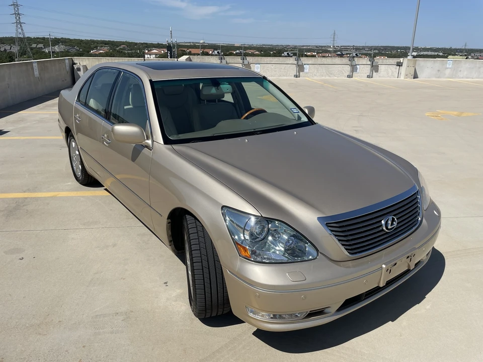 2004 Lexus LS 3rd Gen - Image 13 of 31