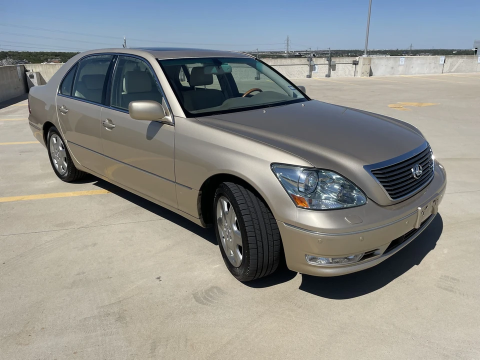 2004 Lexus LS 3rd Gen - Image 14 of 31
