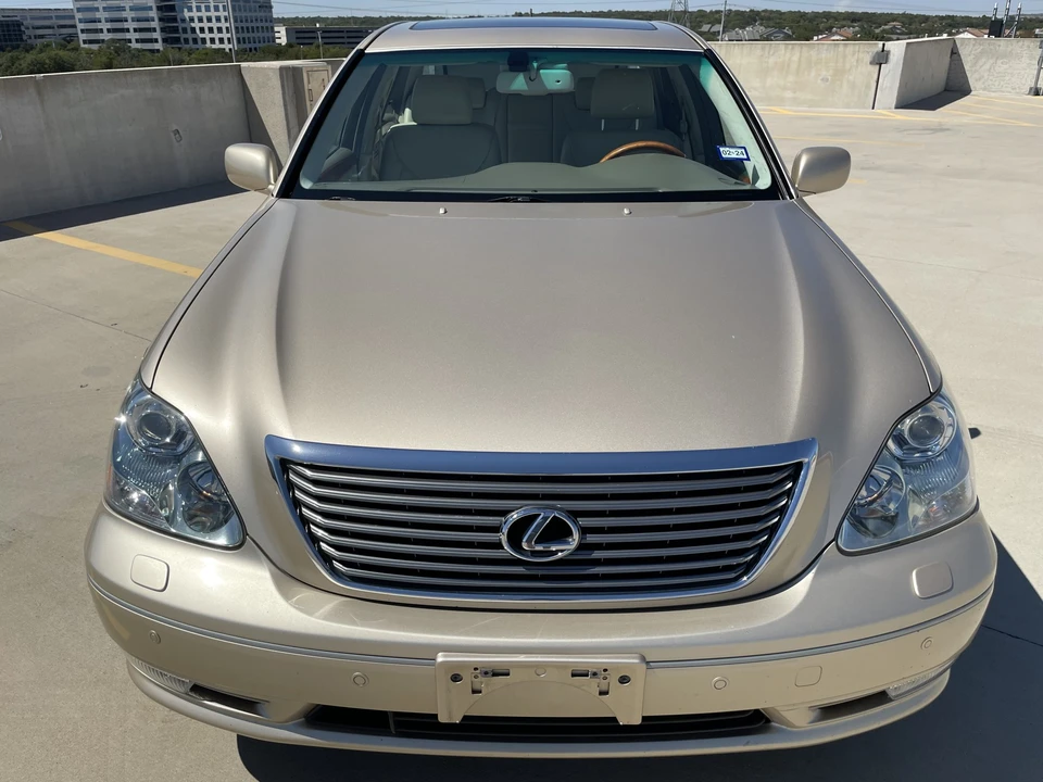 2004 Lexus LS 3rd Gen - Image 12 of 31