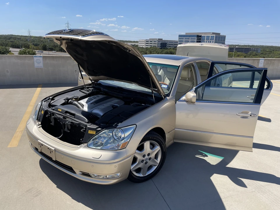2004 Lexus LS 3rd Gen - Image 29 of 31