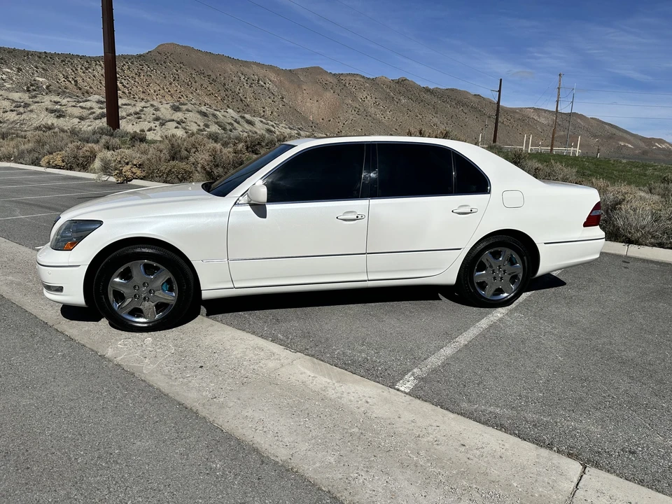 2004 Lexus LS 3rd Gen - Image 6 of 31