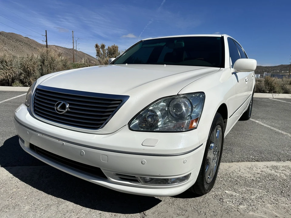 2004 Lexus LS 3rd Gen - Image 17 of 31