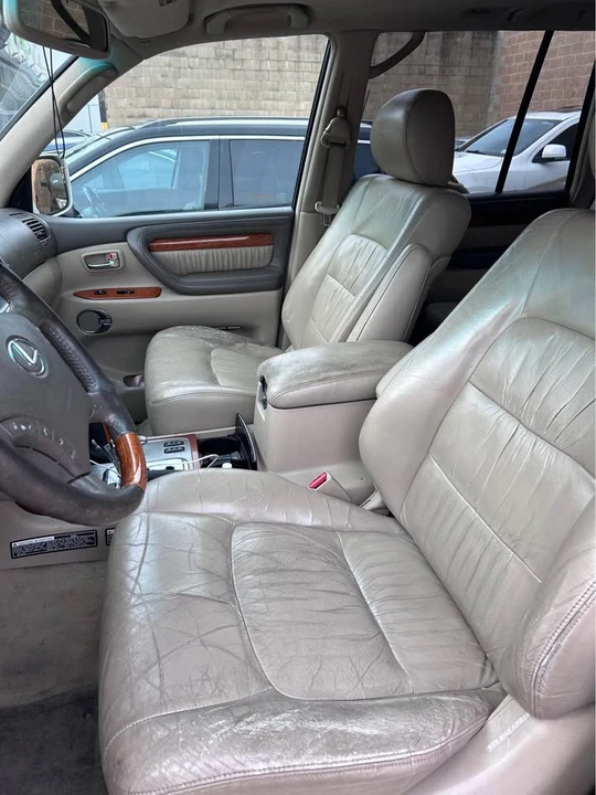 2004 Lexus LX 2nd Gen - Image 4 of 10