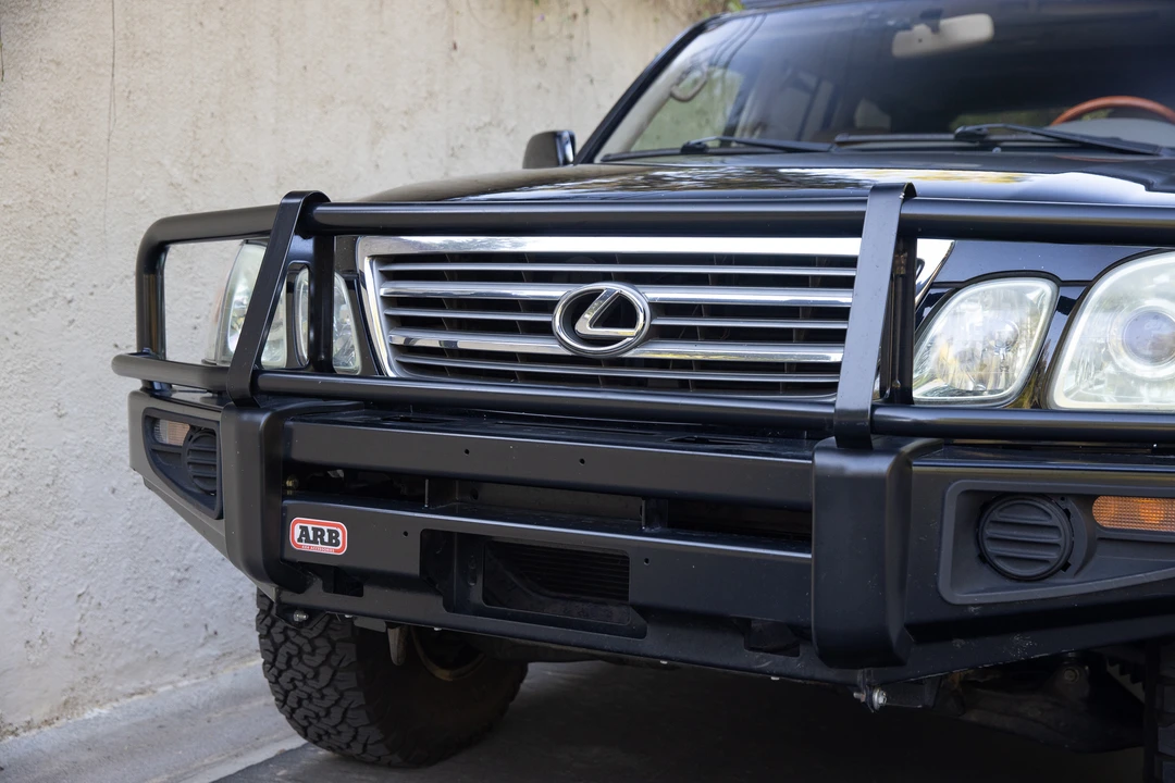 2004 Lexus LX 2nd Gen - Image 12 of 31