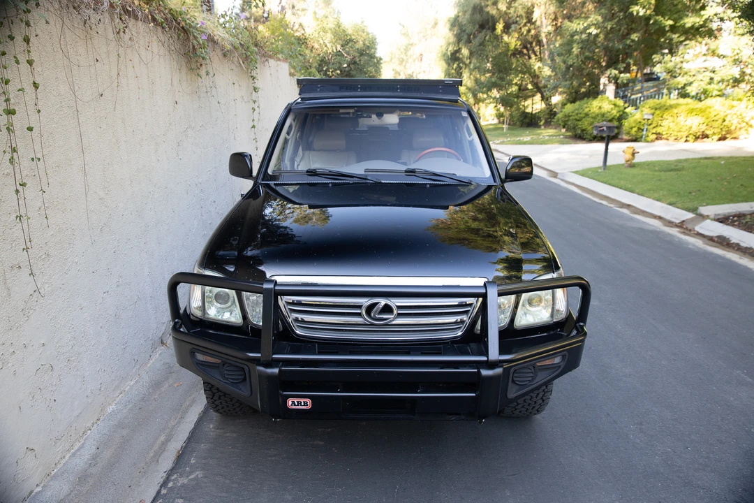 2004 Lexus LX 2nd Gen - Image 5 of 31