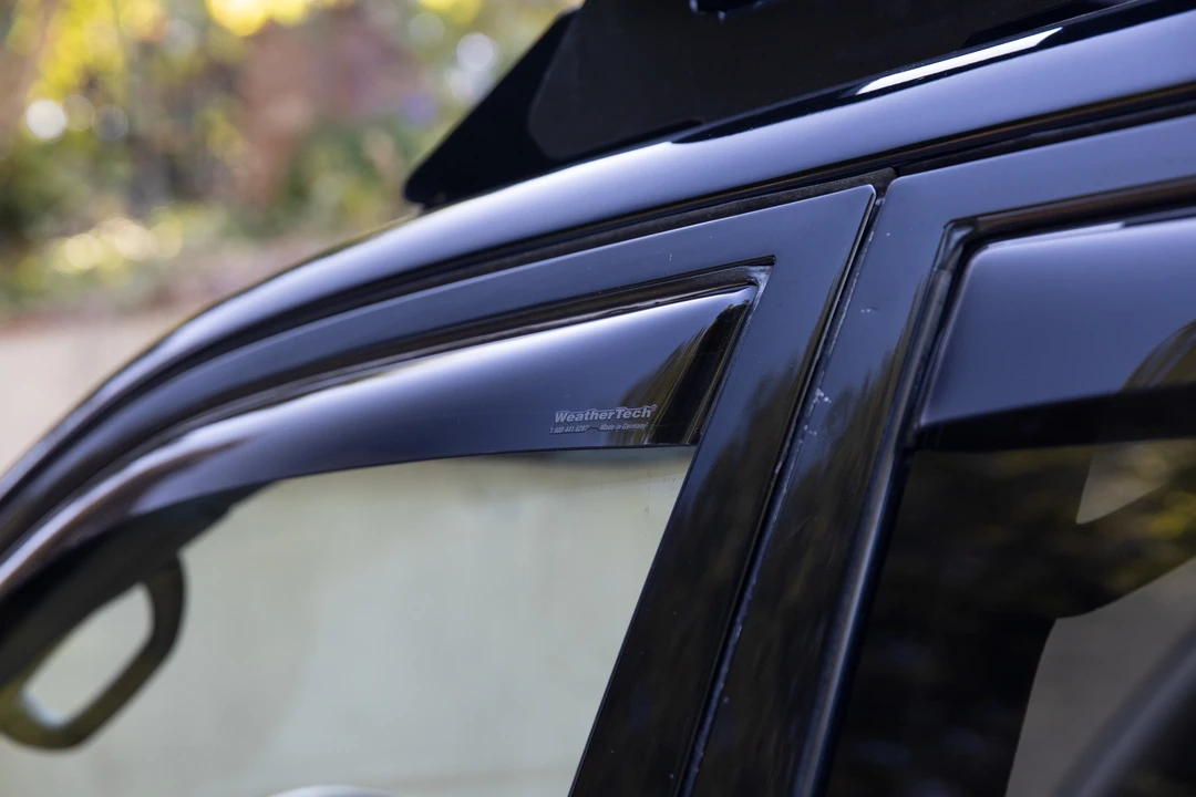 2004 Lexus LX 2nd Gen - Image 22 of 31