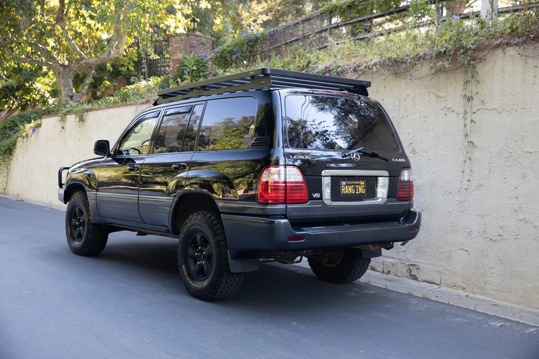 2004 Lexus LX 2nd Gen - Image 10 of 31