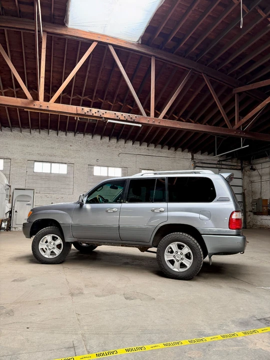2004 Lexus LX 2nd Gen - Image 3 of 21