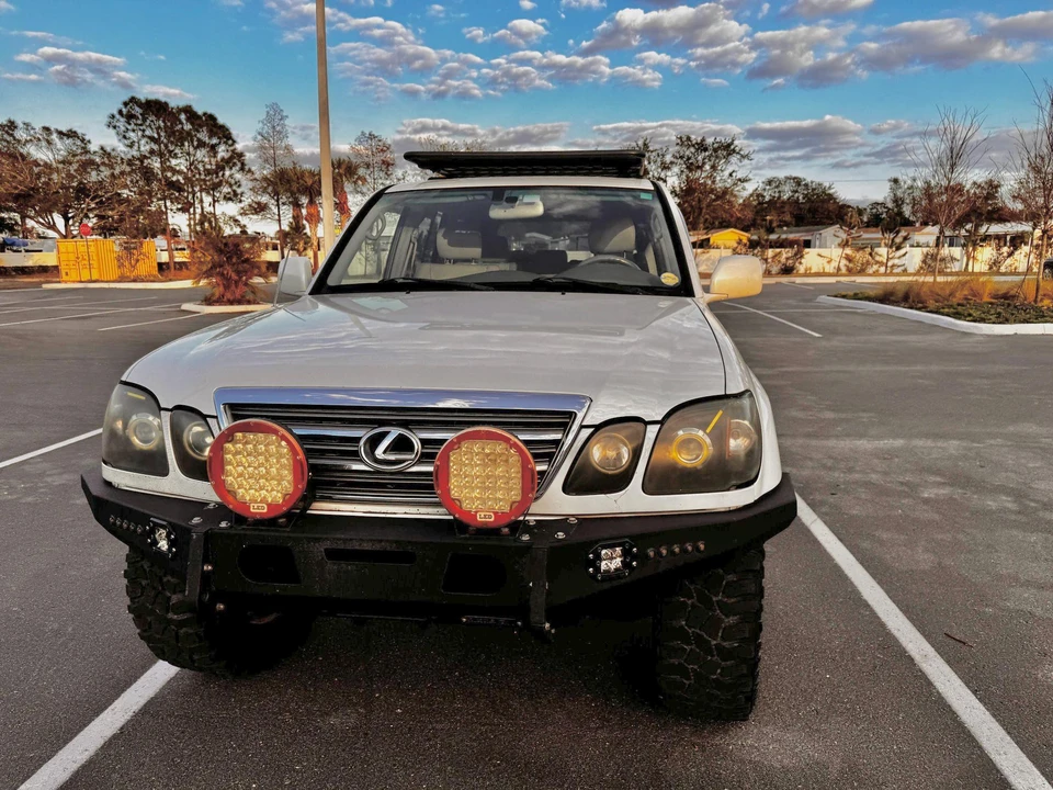 2004 Lexus LX 2nd Gen - Image 7 of 31